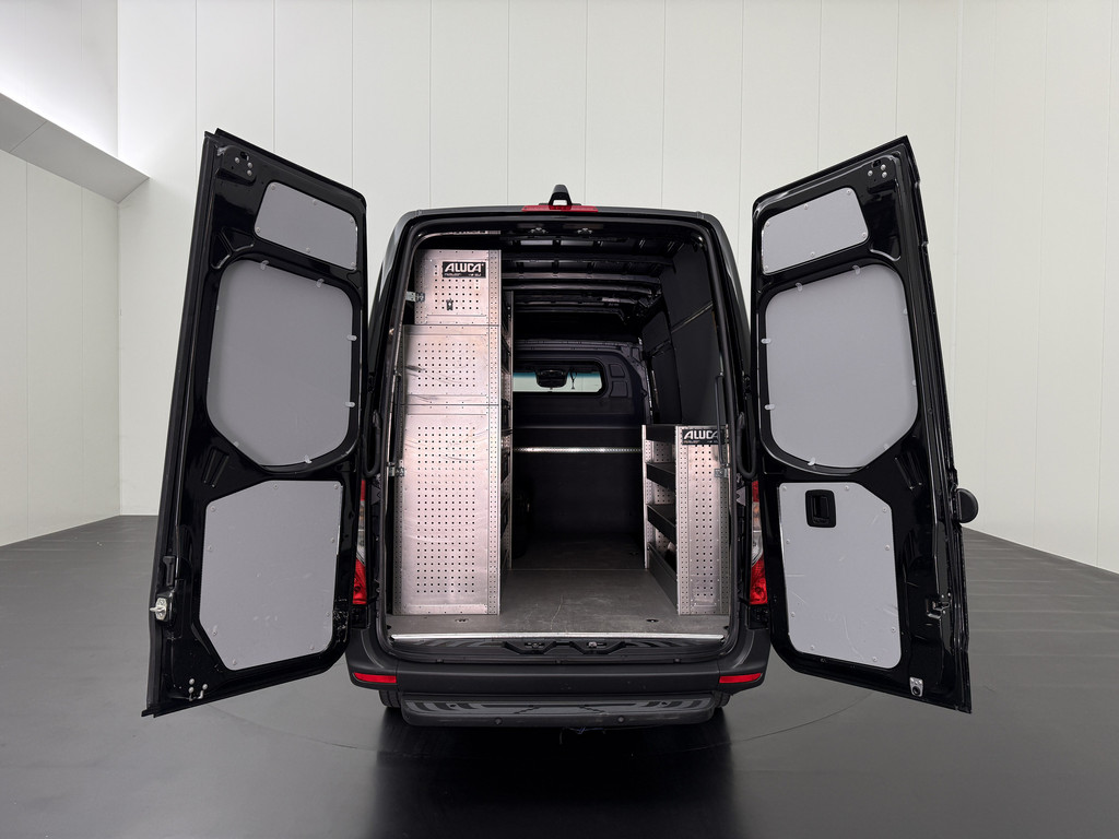 Mercedes-Benz Sprinter 317CDI Automaat L2H2 | Led | Kastinrichting | Navigatie 10 | Camera 10 | Multimedia | Airco | Cruise 4
