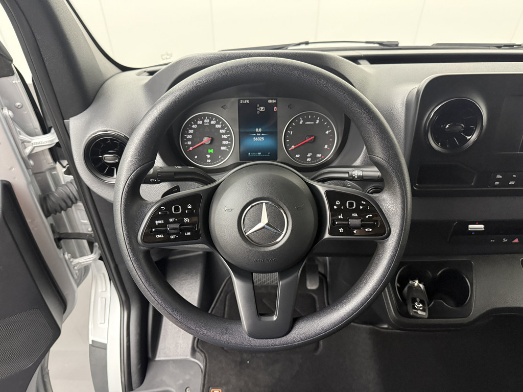 Mercedes-Benz Sprinter 317CDI Automaat L2H2 | Led | Touchcreen Navigatie+Camera | 3500Kg Trekhaak | Airco | Cruise | 3-Zits | Betimmering 14