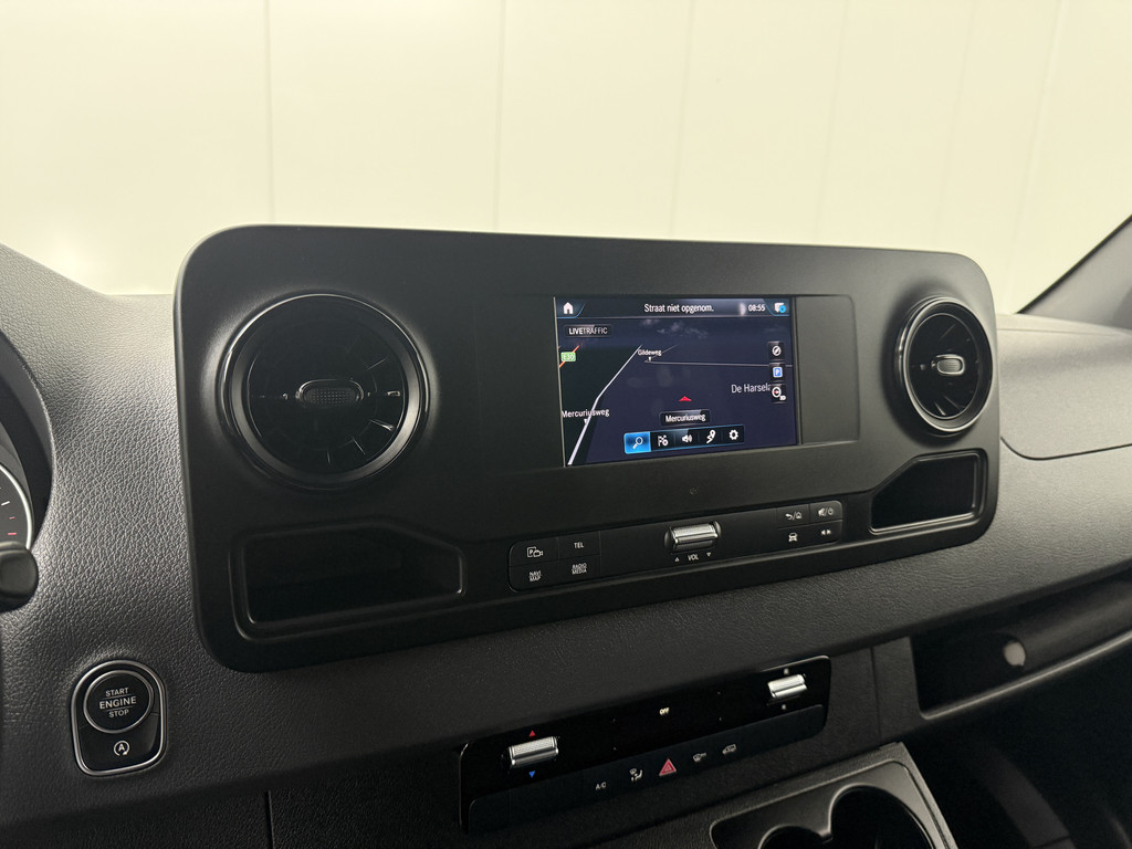 Mercedes-Benz Sprinter 317CDI Automaat L2H2 | Led | Touchcreen Navigatie+Camera | 3500Kg Trekhaak | Airco | Cruise | 3-Zits | Betimmering 19