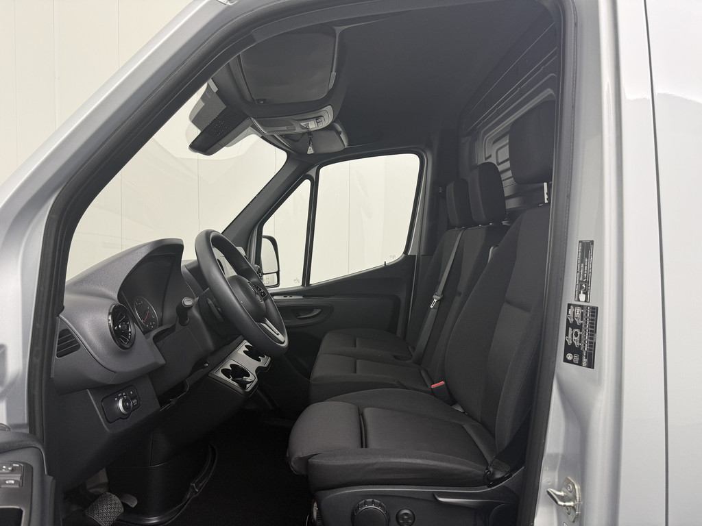 Mercedes-Benz Sprinter 317CDI Automaat L2H2 | Led | Touchcreen Navigatie+Camera | 3500Kg Trekhaak | Airco | Cruise | 3-Zits | Betimmering 21