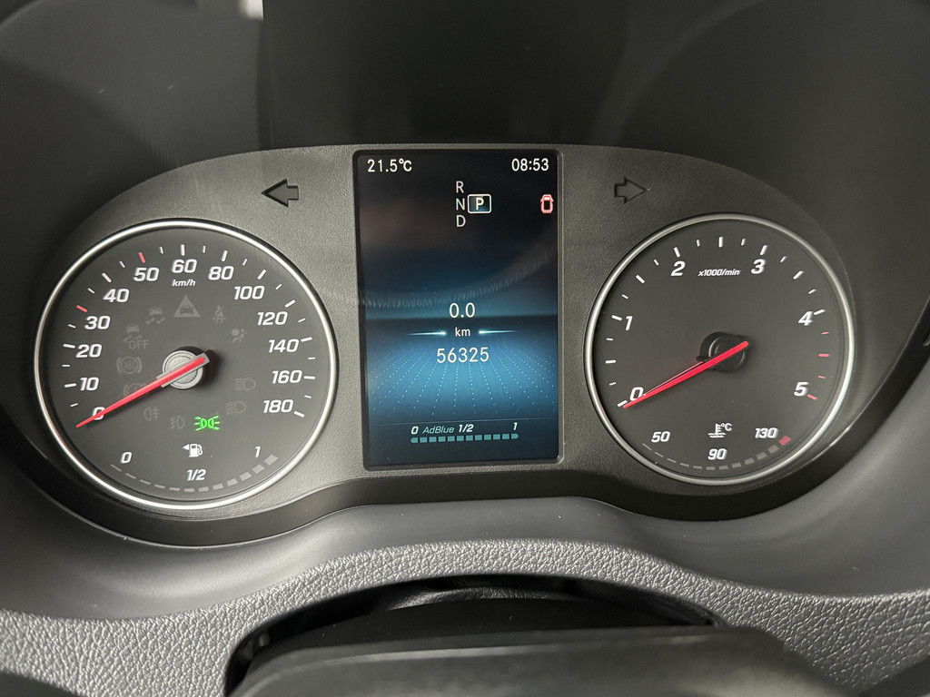 Mercedes-Benz Sprinter 317CDI Automaat L2H2 | Led | Touchcreen Navigatie+Camera | 3500Kg Trekhaak | Airco | Cruise | 3-Zits | Betimmering 9
