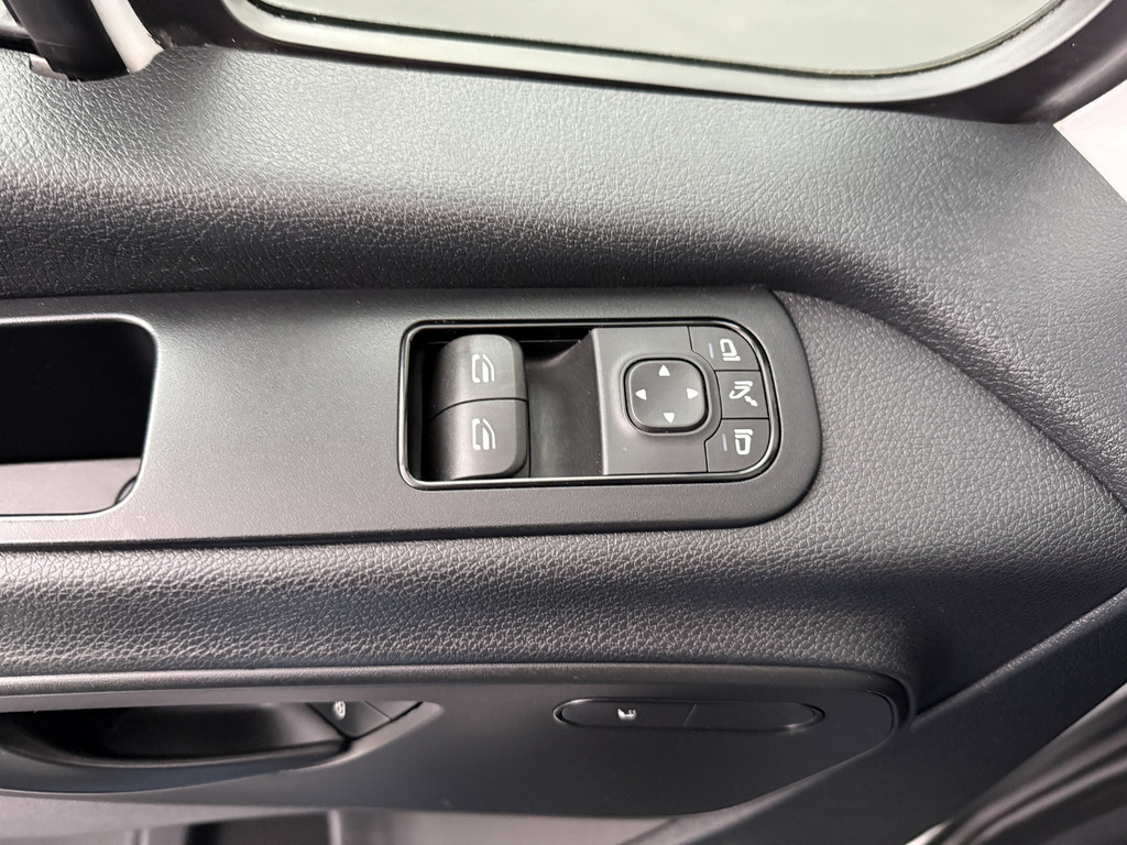 Mercedes-Benz Sprinter 317CDI Automaat L2H2 | Multimedia | Camera | Airco | Cruise | 3-Zits 8