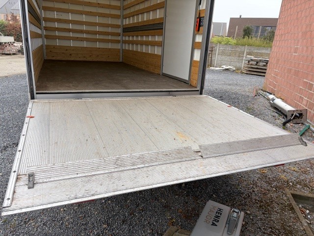 Mercedes-Benz Sprinter 317CDI Bakwagen met Laadlift en Trekhaak 12