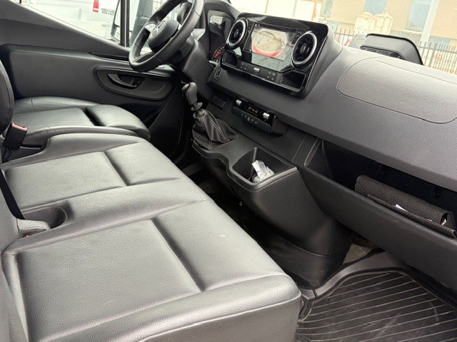 Mercedes-Benz Sprinter 317CDI Bakwagen met Laadlift en Trekhaak 8