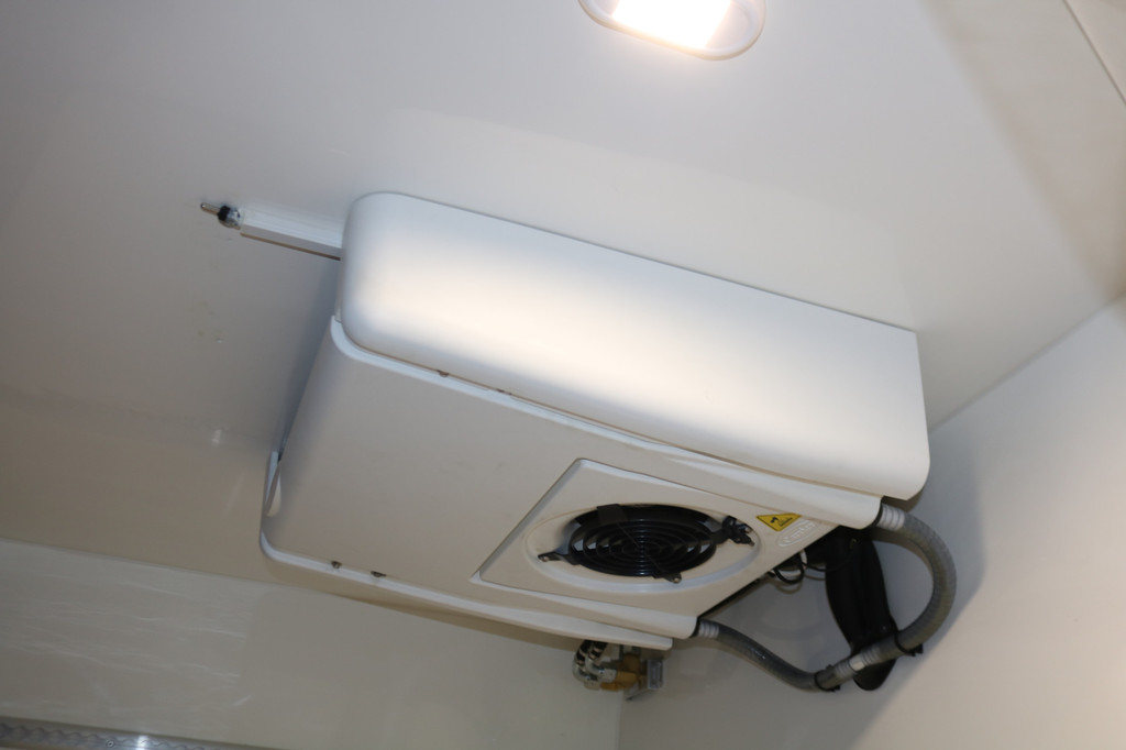 Mercedes-Benz Sprinter 317 CDI L1 H1 Multitemp Koelwagen Vrieswagen -20 Graden Dag en Nacht (Wordt verwacht) 18