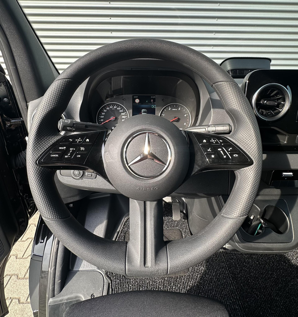 Mercedes-Benz Sprinter 317 CDI L2 Automaat|LED|MBUX|170pk NIEUW BPM VRIJ 19