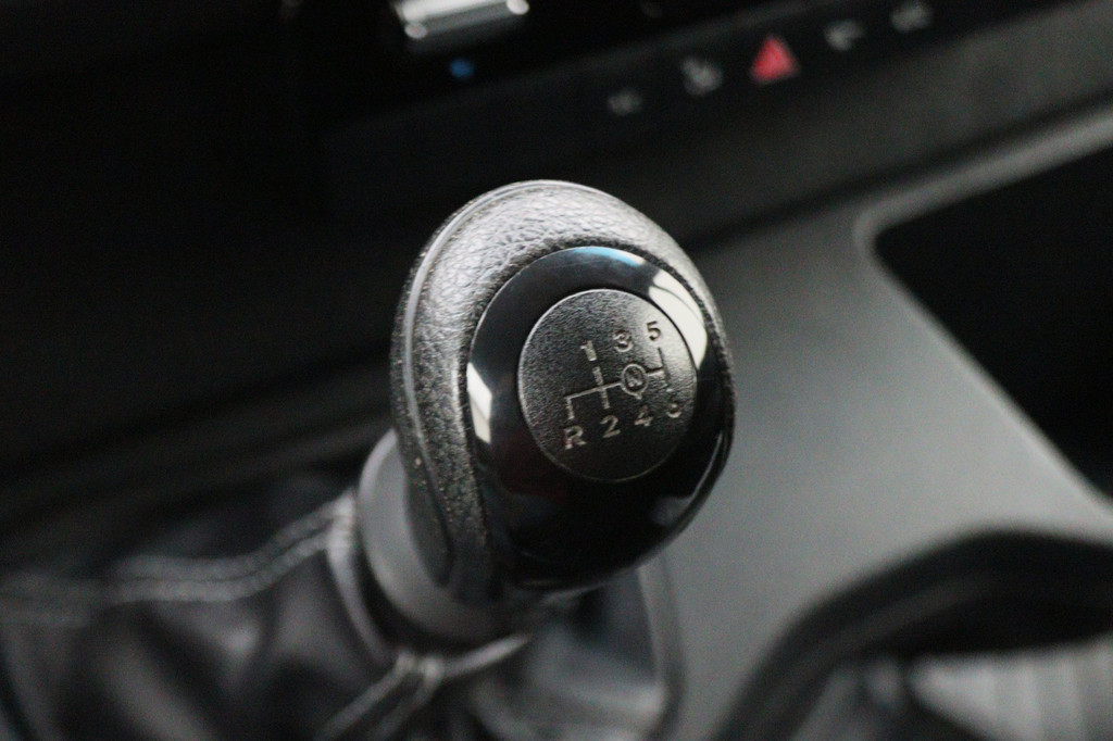 Mercedes-Benz Sprinter 317 CDI L2H2 18