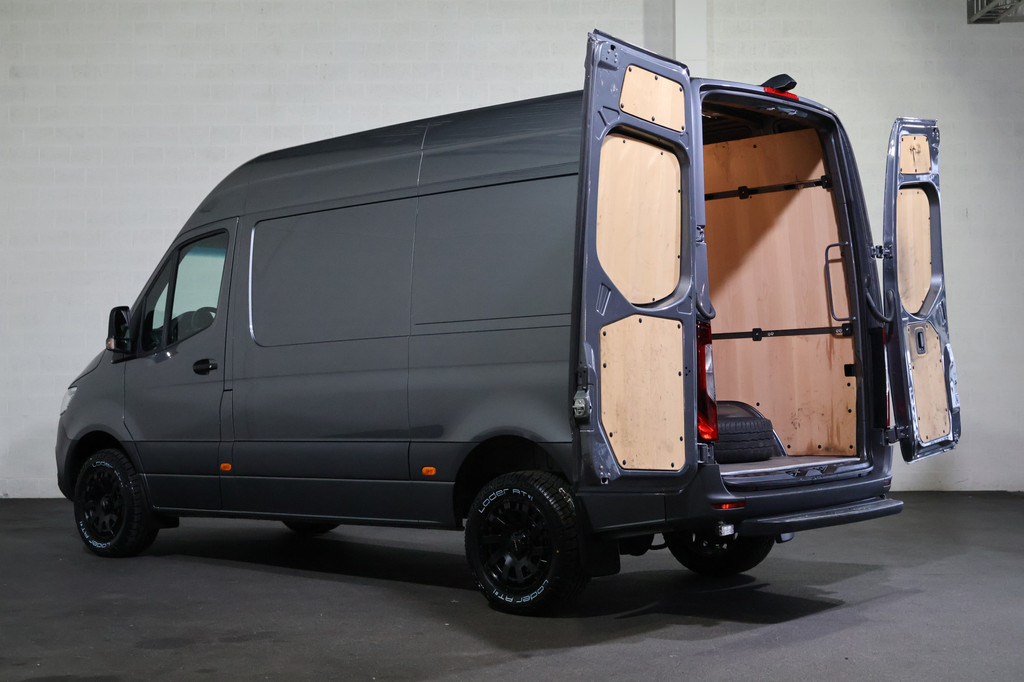 Mercedes-Benz Sprinter 317 CDI L2 H2 Automaat Navigatie Led 12