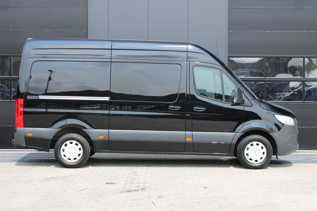 Mercedes-Benz Sprinter 317CDI L2H2 Pro - Mbux 10 - 3.5t Trekhaak - Betimmering - Camera - Carplay - Bind spot - Cruise - Smartphone integratie - Rijklaar 10