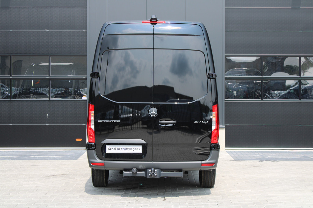 Mercedes-Benz Sprinter 317CDI L2H2 Pro - Mbux 10 - 3.5t Trekhaak - Betimmering - Camera - Carplay - Bind spot - Cruise - Smartphone integratie - Rijklaar 11