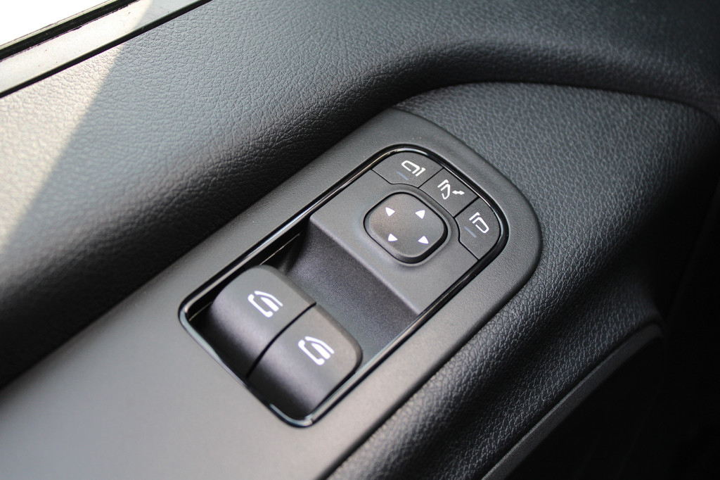 Mercedes-Benz Sprinter 317CDI L2H2 Pro - Mbux 10 - 3.5t Trekhaak - Betimmering - Camera - Carplay - Bind spot - Cruise - Smartphone integratie - Rijklaar 21