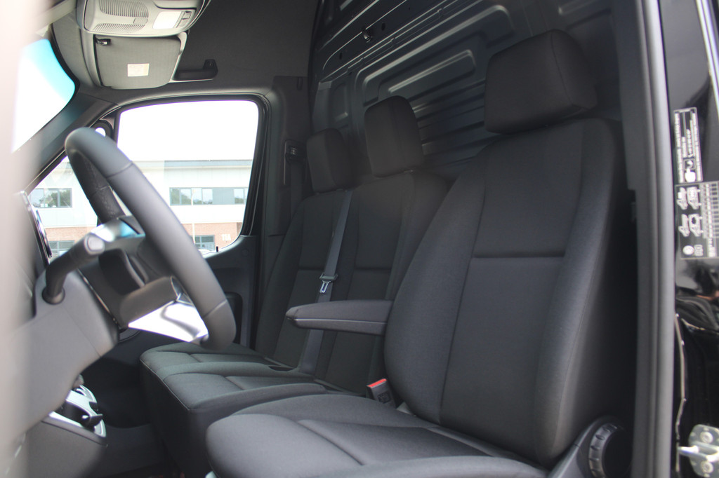 Mercedes-Benz Sprinter 317CDI L2H2 Pro - Mbux 10 - 3.5t Trekhaak - Betimmering - Camera - Carplay - Bind spot - Cruise - Smartphone integratie - Rijklaar 7