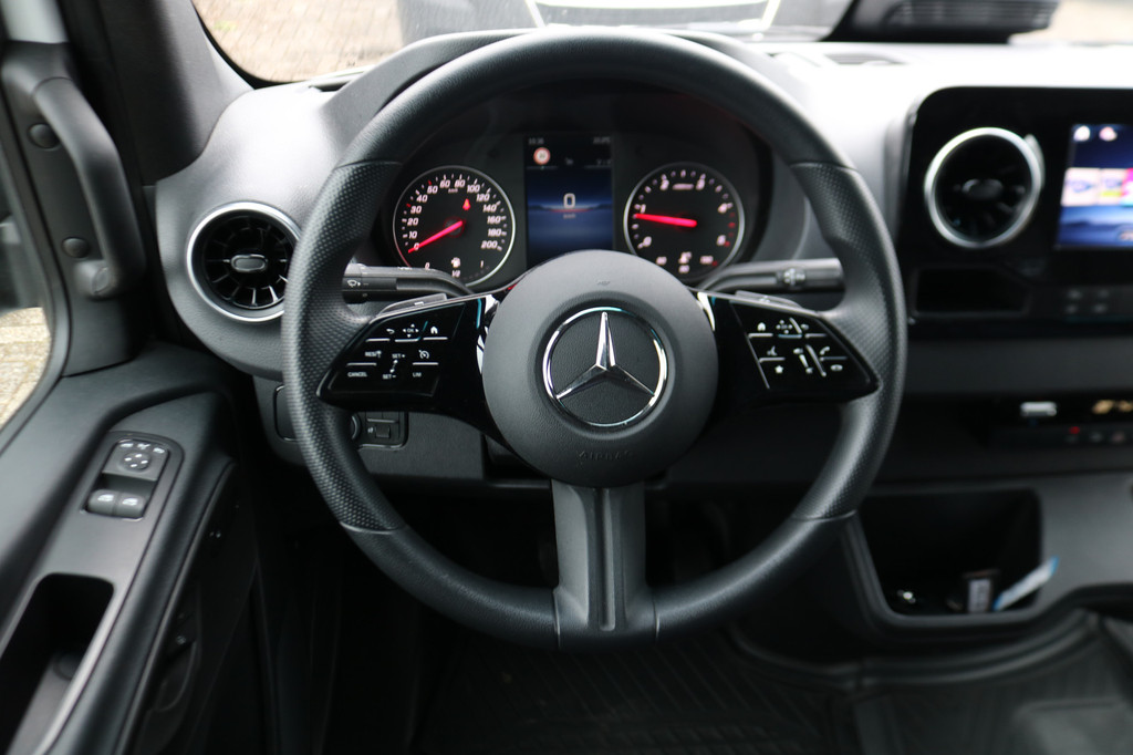 Mercedes-Benz Sprinter 317 CDI L2 H2 Pro Navigatie Led BPM Vrij 17