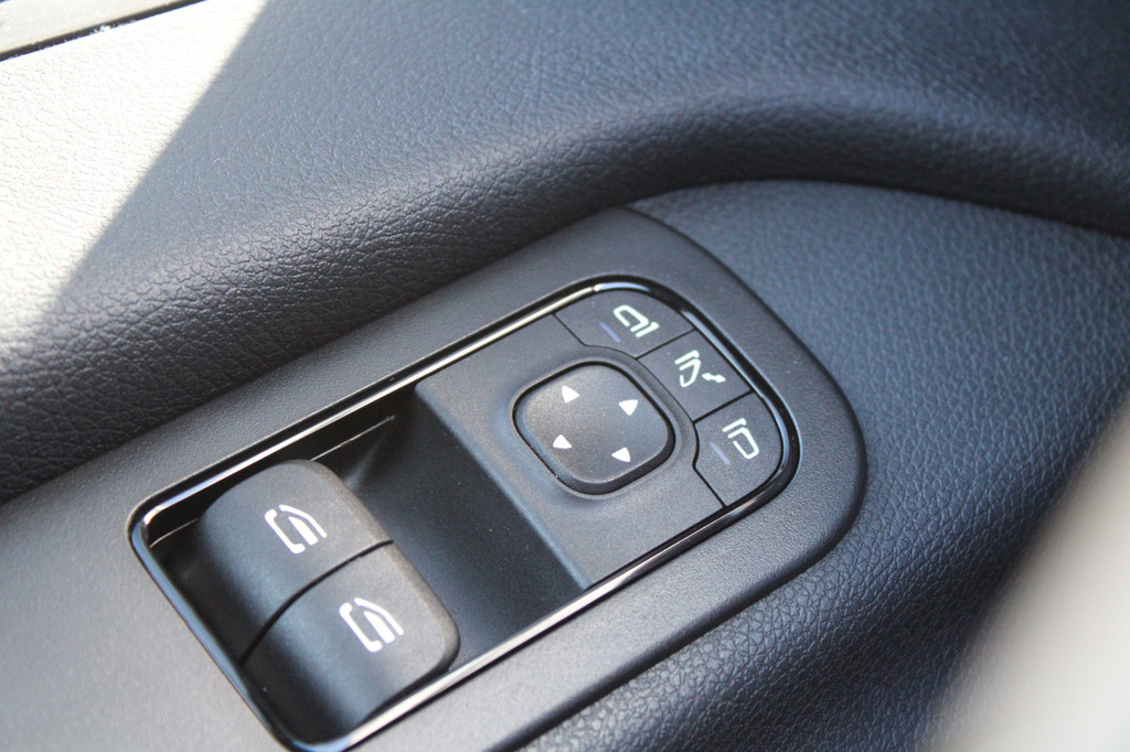 Mercedes-Benz Sprinter 317CDI L2H2 Select - LED - Mbux 10 - 3.5t Trekhaak - Geveerde Stoel - Betimmering - Camera - Carplay - Blind spot - Cruise - Rijklaar 19