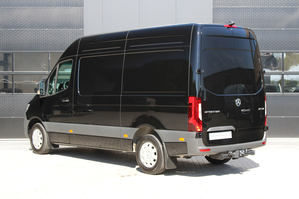Mercedes-Benz Sprinter 317CDI L2H2 Select - LED - Mbux 10 - 3.5t Trekhaak - Geveerde Stoel - Betimmering - Camera - Carplay - Blind spot - Cruise - Rijklaar 8