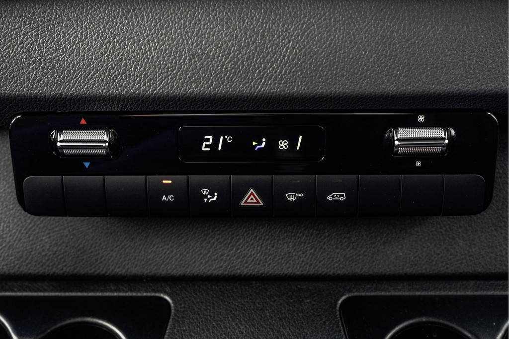 Mercedes-Benz Sprinter 317 CDI | L3H2 | Automaat met Flippers | MBUX | Camera | Climate | Cruise | PDC | Euro 6 17