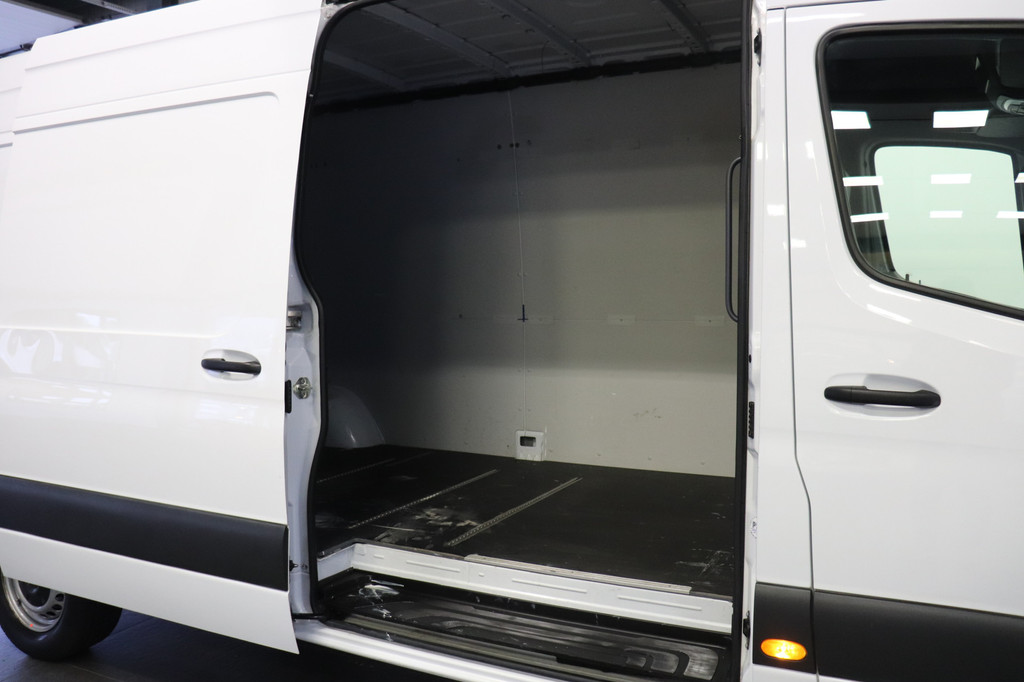 Mercedes-Benz Sprinter 317 CDI L3H2 EURO 6 - A/C Climate - Navi - Cruise - € 26.900,- Excl. 10