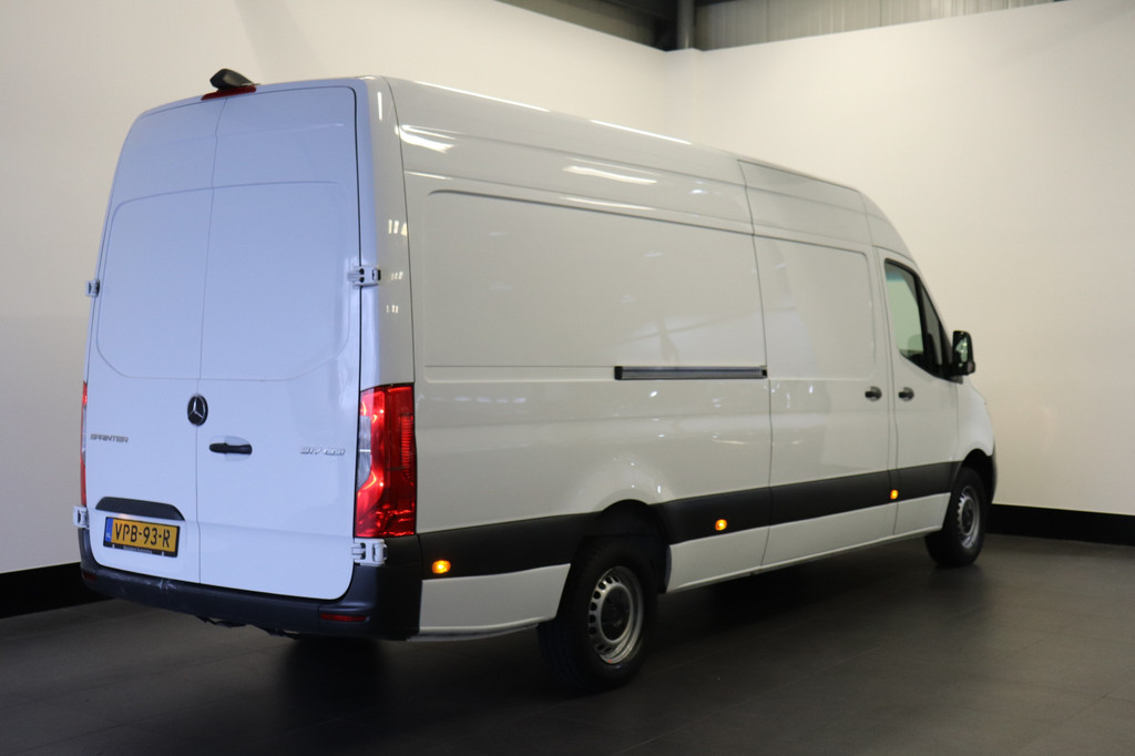 Mercedes-Benz Sprinter 317 CDI L3H2 EURO 6 - A/C Climate - Navi - Cruise - € 26.900,- Excl. 2