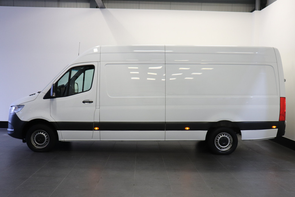 Mercedes-Benz Sprinter 317 CDI L3H2 EURO 6 - A/C Climate - Navi - Cruise - € 26.900,- Excl. 8