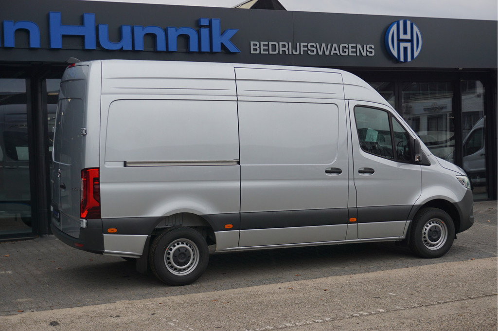 Mercedes-Benz Sprinter 317CDI Pro L2H2 BPM VRIJ!! 10.25 Mbux Cam, Gev. Stoel, 3.5T Trekgewicht, LED!! NR. A 4
