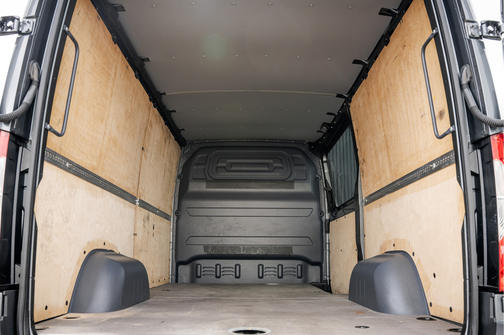 Mercedes-Benz Sprinter 317 CDI RWD L2H1 | 170 PK | Automaat | 1e Eigenaar | Cruise | Camera | Mbux | PDC | Climatronic 10