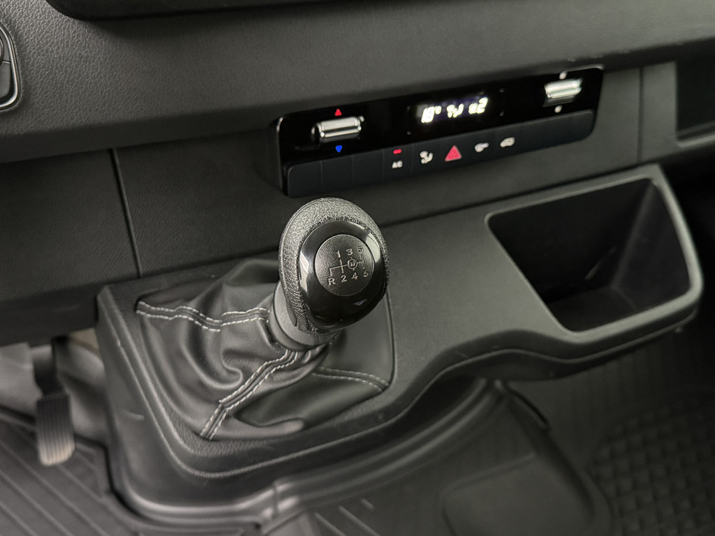 Mercedes-Benz Sprinter 317CDi L3H2 Maxi | Navigatie | Camera 360 | Airco | Cruise | Trekhaak | Betimmering 17