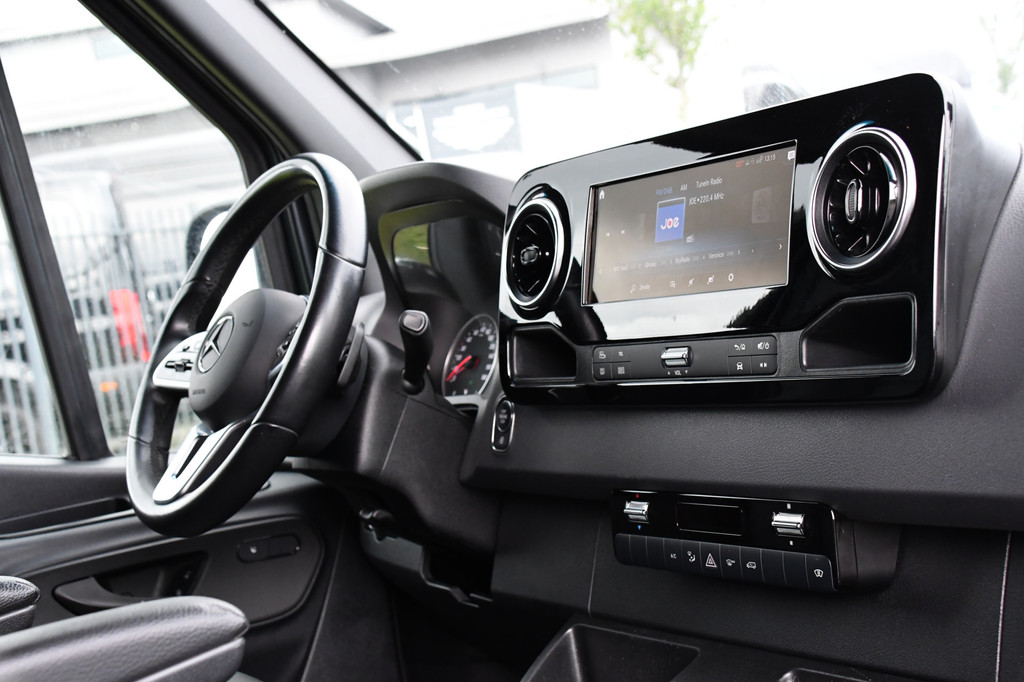 Mercedes-Benz Sprinter 319 1.9 CDI L2H1 RWD PB Edition Full Options! 360 Camera, 3500kg Trekhaak, Cruise, LED, Stoelverwarming, 10,5 Mbux, 2 x Schuifdeur, Leder, Uniek! 13