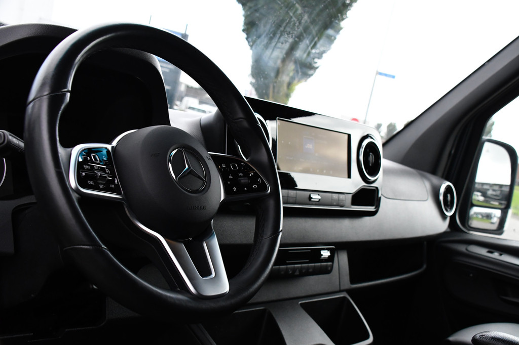 Mercedes-Benz Sprinter 319 1.9 CDI L2H1 RWD PB Edition Full Options! 360 Camera, 3500kg Trekhaak, Cruise, LED, Stoelverwarming, 10,5 Mbux, 2 x Schuifdeur, Leder, Uniek! 14
