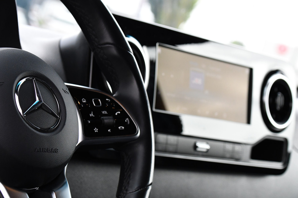 Mercedes-Benz Sprinter 319 1.9 CDI L2H1 RWD PB Edition Full Options! 360 Camera, 3500kg Trekhaak, Cruise, LED, Stoelverwarming, 10,5 Mbux, 2 x Schuifdeur, Leder, Uniek! 15