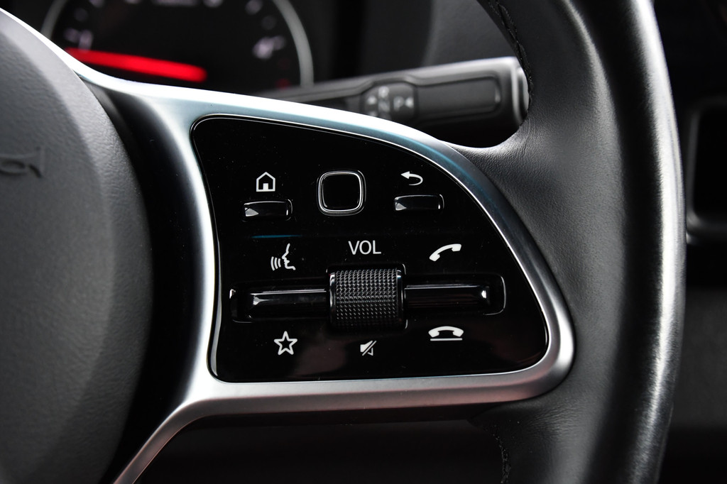 Mercedes-Benz Sprinter 319 1.9 CDI L2H1 RWD PB Edition Full Options! 360 Camera, 3500kg Trekhaak, Cruise, LED, Stoelverwarming, 10,5 Mbux, 2 x Schuifdeur, Leder, Uniek! 20