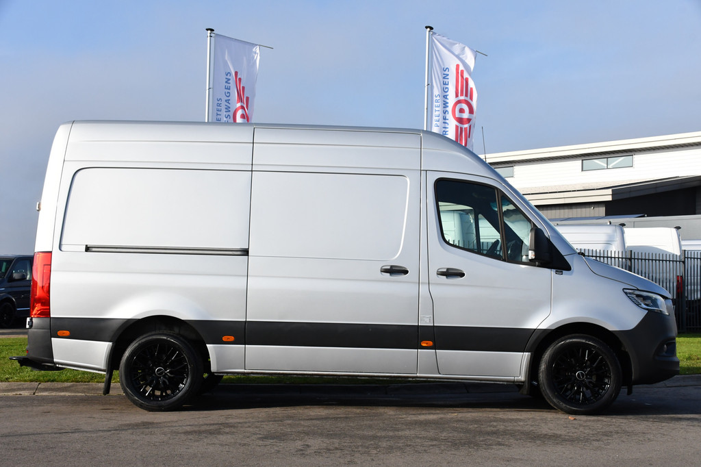 Mercedes-Benz Sprinter 319 1.9 CDI L2H2 RWD PB Edition Camera, Cruise, Carplay, 190pk, LED, 3500kg Trekhaak, Stoelverwarming, Multimedia, Uniek! 10