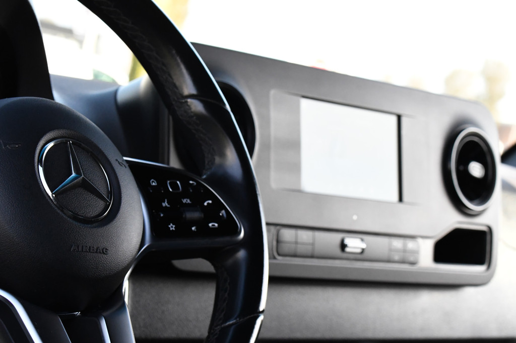 Mercedes-Benz Sprinter 319 1.9 CDI L2H2 RWD PB Edition Camera, Cruise, Carplay, 190pk, LED, 3500kg Trekhaak, Stoelverwarming, Multimedia, Uniek! 15