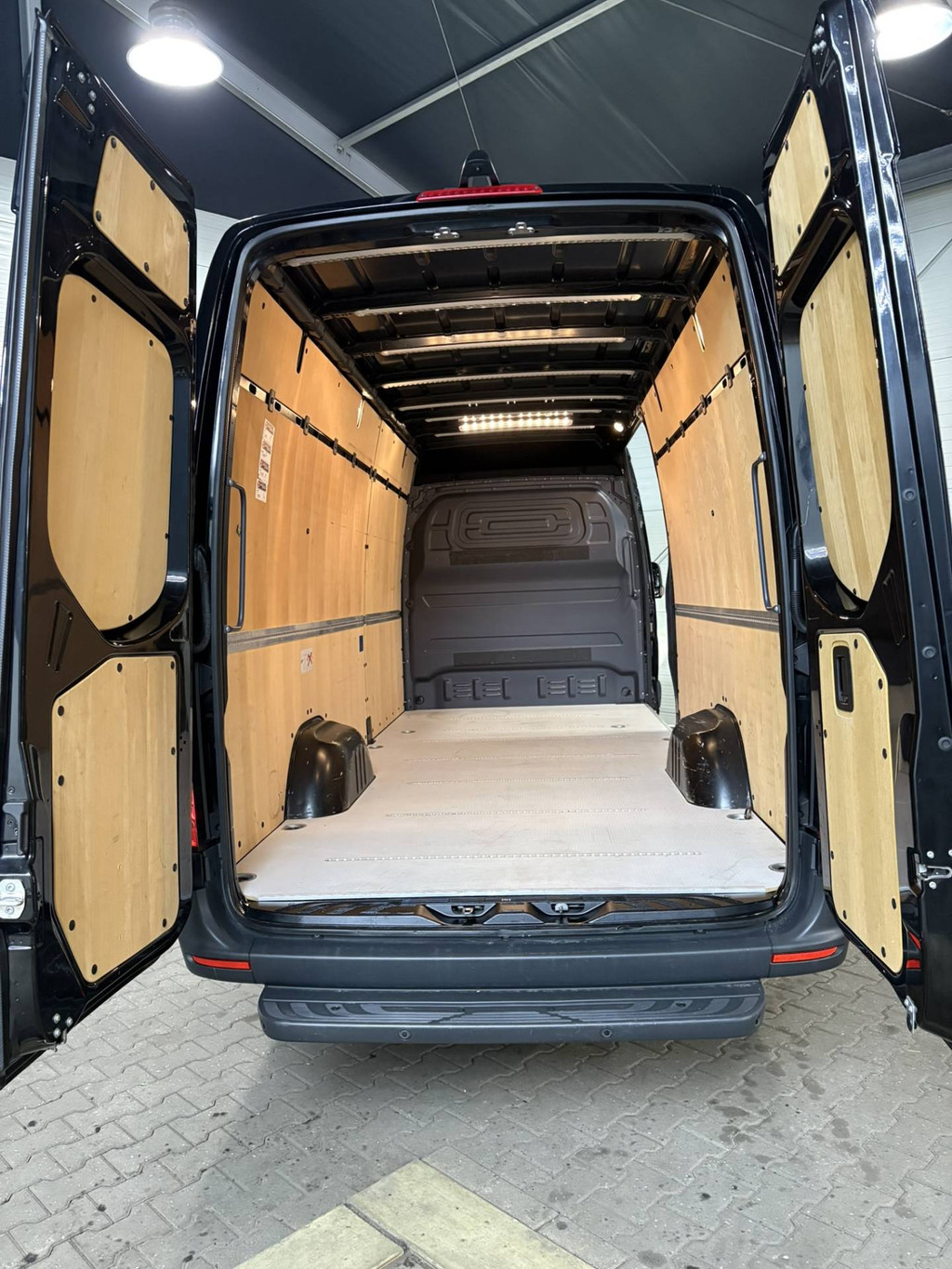 Mercedes-Benz Sprinter 319 1.9 CDI L3H2 RWD 360 graden camera systeem Prijs zoals getoond 12