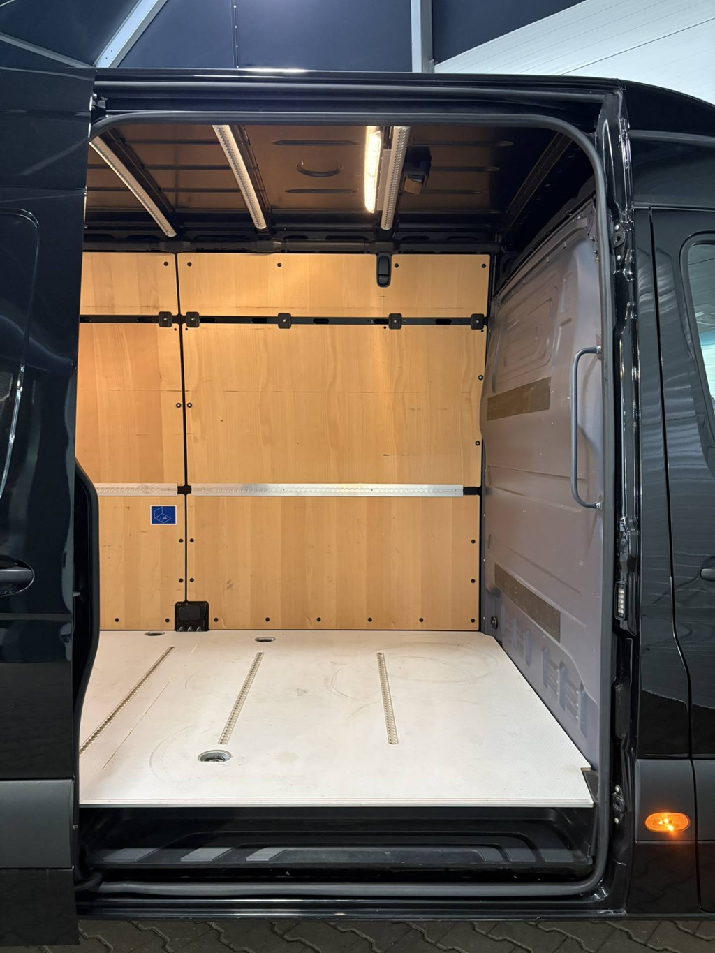 Mercedes-Benz Sprinter 319 1.9 CDI L3H2 RWD 360 graden camera systeem Prijs zoals getoond 13