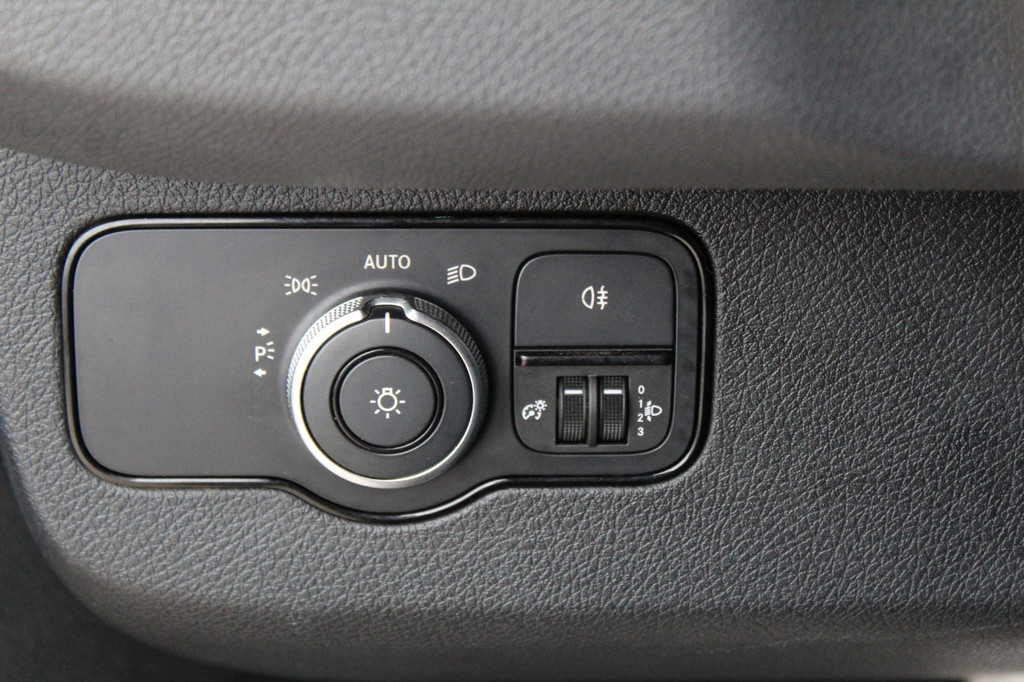 Mercedes-Benz Sprinter 319 3.0 CDI 6-cilinder L2H2 EURO VI-D | Camera | Trekhaak 3.5t 17