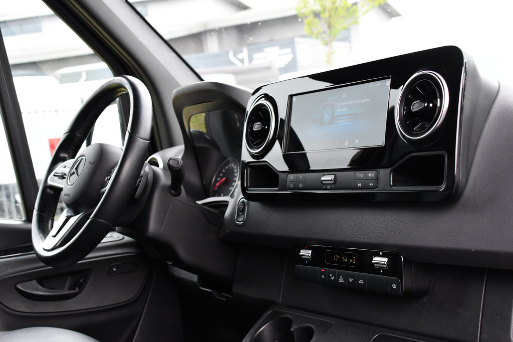 Mercedes-Benz Sprinter 319 3.0 CDI L2H1 AMG Edition Adaptieve Cruise, Camera, LED, Leder, 10,5 Mbux, NAVI, Carplay, Stoelverwarming, BOM VOL! 10
