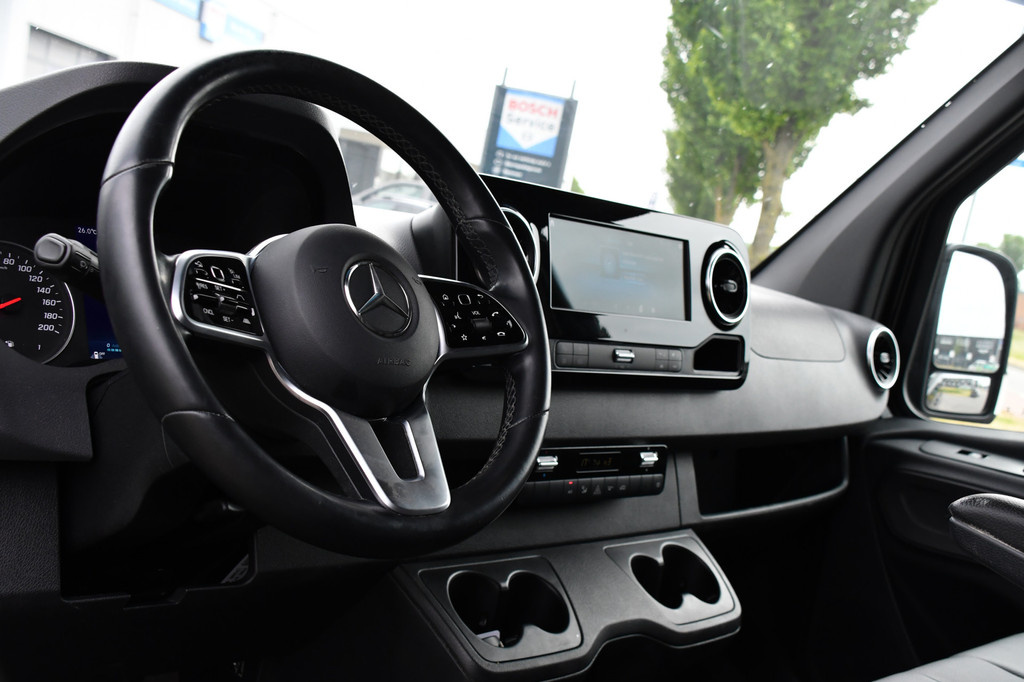 Mercedes-Benz Sprinter 319 3.0 CDI L2H1 AMG Edition Adaptieve Cruise, Camera, LED, Leder, 10,5 Mbux, NAVI, Carplay, Stoelverwarming, BOM VOL! 11