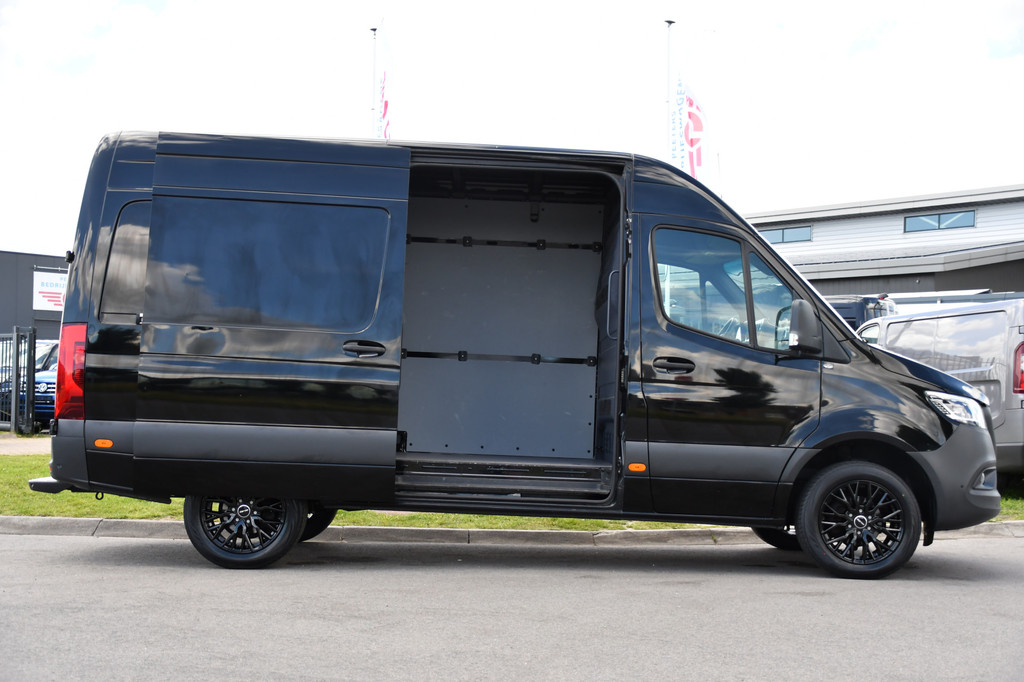 Mercedes-Benz Sprinter 319 3.0 CDI L2H2 Black Edition 360 Camera, Adaptieve Cruise, Carplay, LED, 190pk, Stoelverwarming, Automaat, Standkachel, Uniek! 11