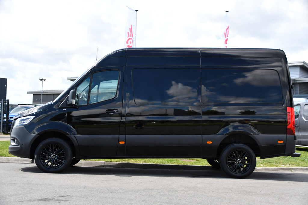 Mercedes-Benz Sprinter 319 3.0 CDI L2H2 Black Edition 360 Camera, Adaptieve Cruise, Carplay, LED, 190pk, Stoelverwarming, Automaat, Standkachel, Uniek! 9