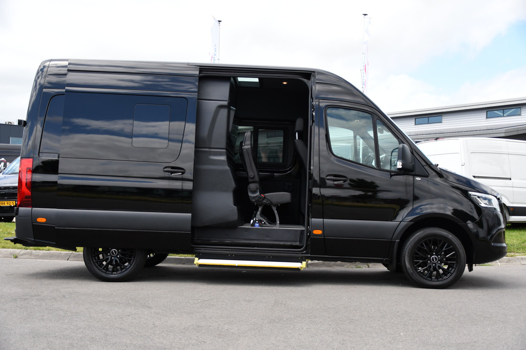 Mercedes-Benz Sprinter 319 3.0 CDI L2H2 DC Black Edition MARGE! Adaptieve Cruise, Camera, LED, Carplay, Standkachel, 10,5 Mbux, Automaat, 3500kg Trekhaak, Uniek! 11