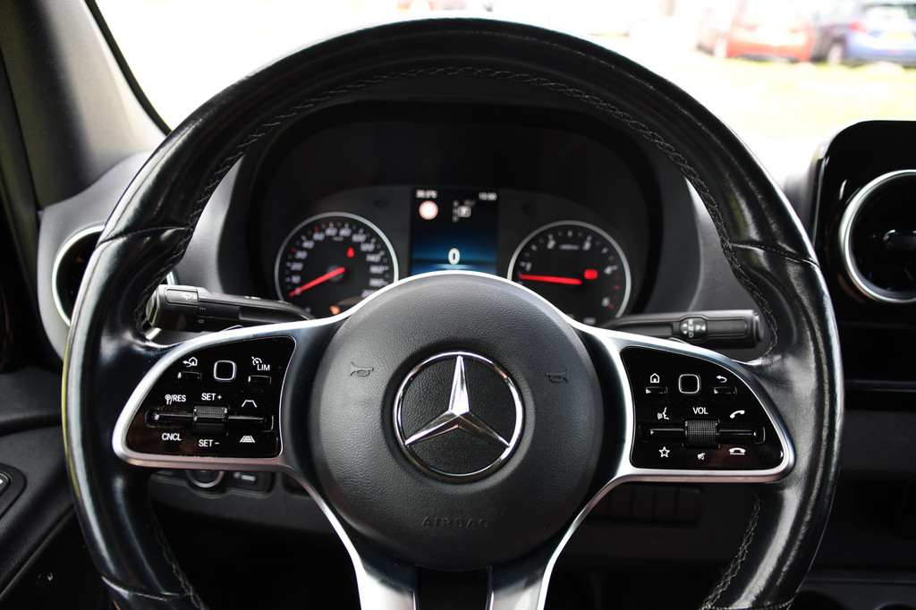 Mercedes-Benz Sprinter 319 3.0 CDI L2H2 DC Black Edition MARGE! Adaptieve Cruise, Camera, LED, Carplay, Standkachel, 10,5 Mbux, Automaat, 3500kg Trekhaak, Uniek! 14