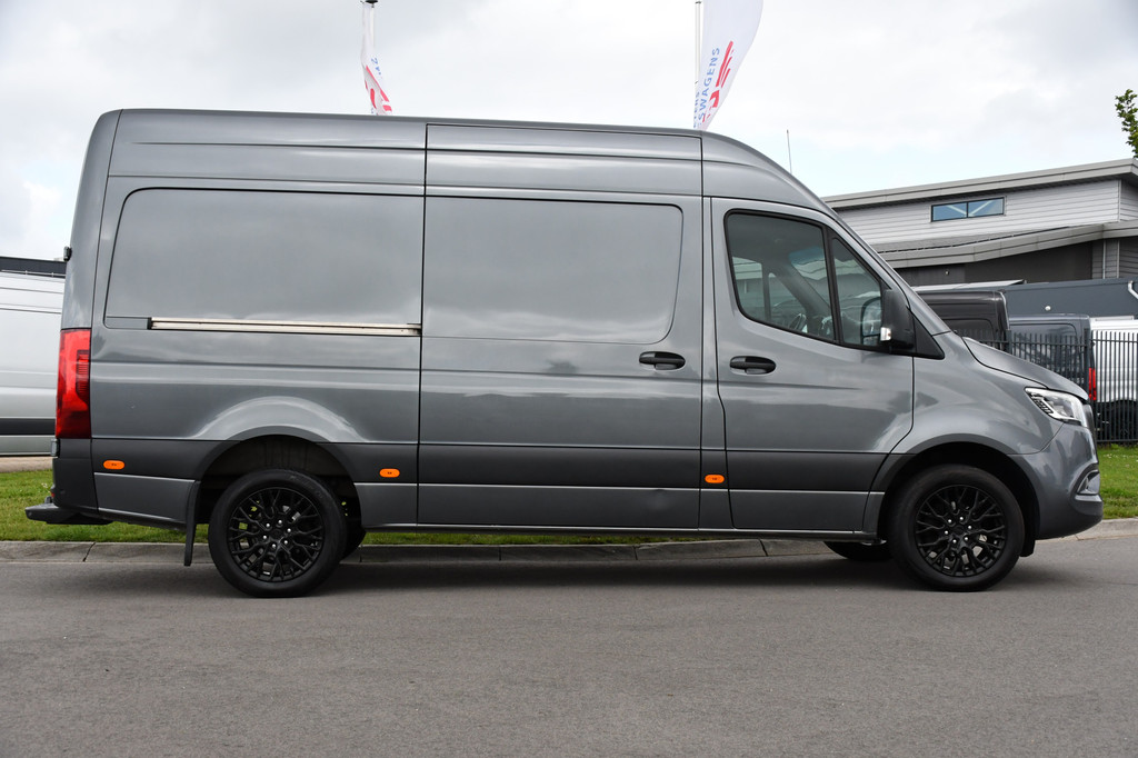 Mercedes-Benz Sprinter 319 3.0 CDI L2H2 PB Edition 360 Camera, Carplay, Cruise, 3500kg, Trekhaak, Led, NAVI, 190pk, 2 x Schuifdeur, Uniek! 10