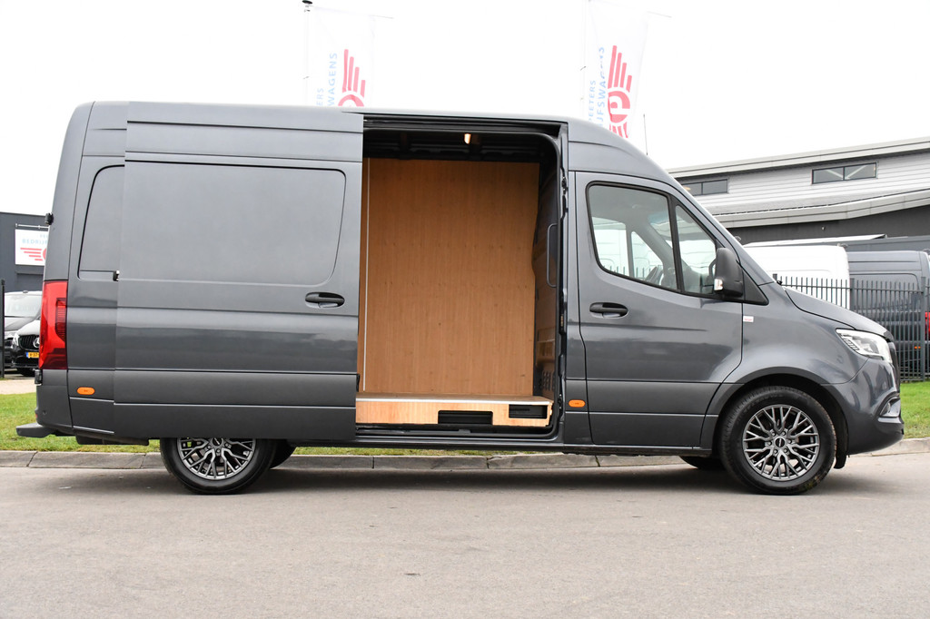 Mercedes-Benz Sprinter 319 3.0 CDI L2H2 PB Edition 360 Camera, Carplay, Cruise, Stoelverwarming, LED, Multimedia, Uniek! 11