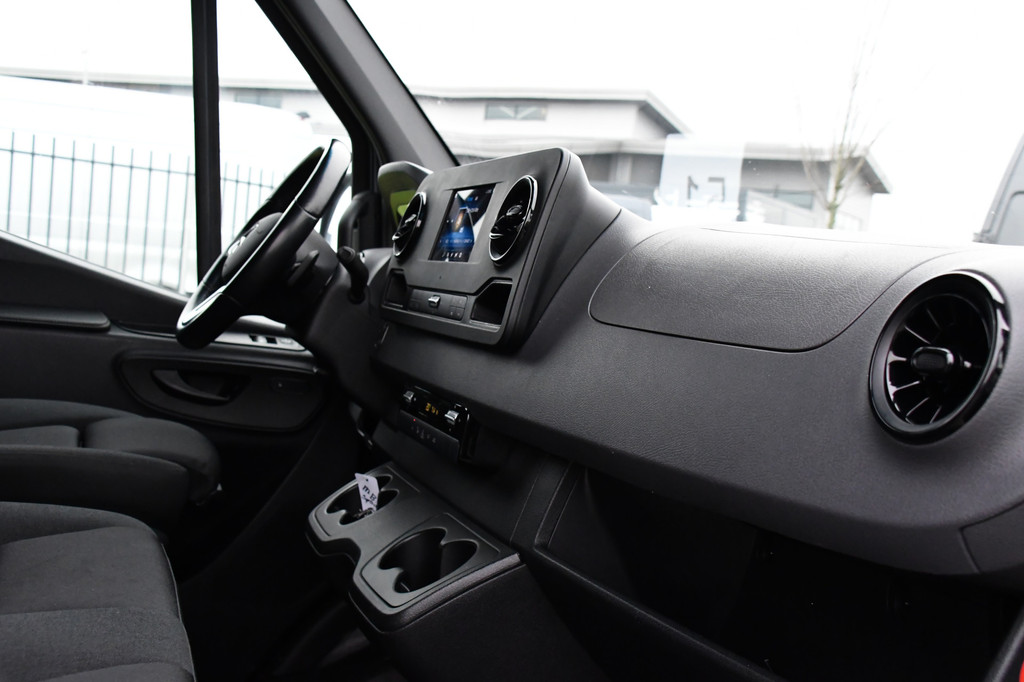 Mercedes-Benz Sprinter 319 3.0 CDI L2H2 PB Edition 360 Camera, Carplay, Cruise, Stoelverwarming, LED, Multimedia, Uniek! 12