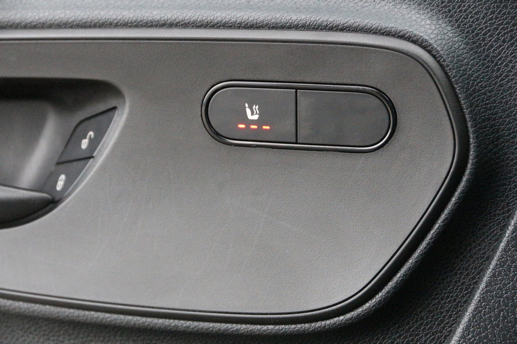 Mercedes-Benz Sprinter 319 3.0 CDI V6 | Aut. | 2x Schuifdeur | 3.5t trekgewicht | Standkachel | Clima.. 19