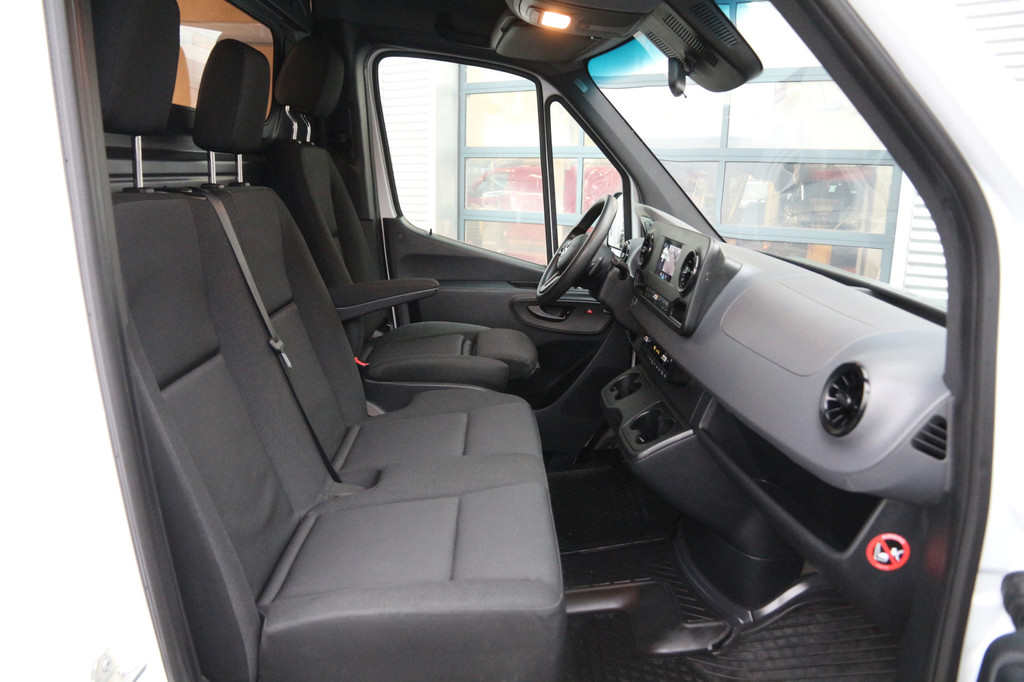 Mercedes-Benz Sprinter 319 3.0 CDI V6 | Aut. | 2x Schuifdeur | 3.5t trekgewicht | Standkachel | Clima.. 9