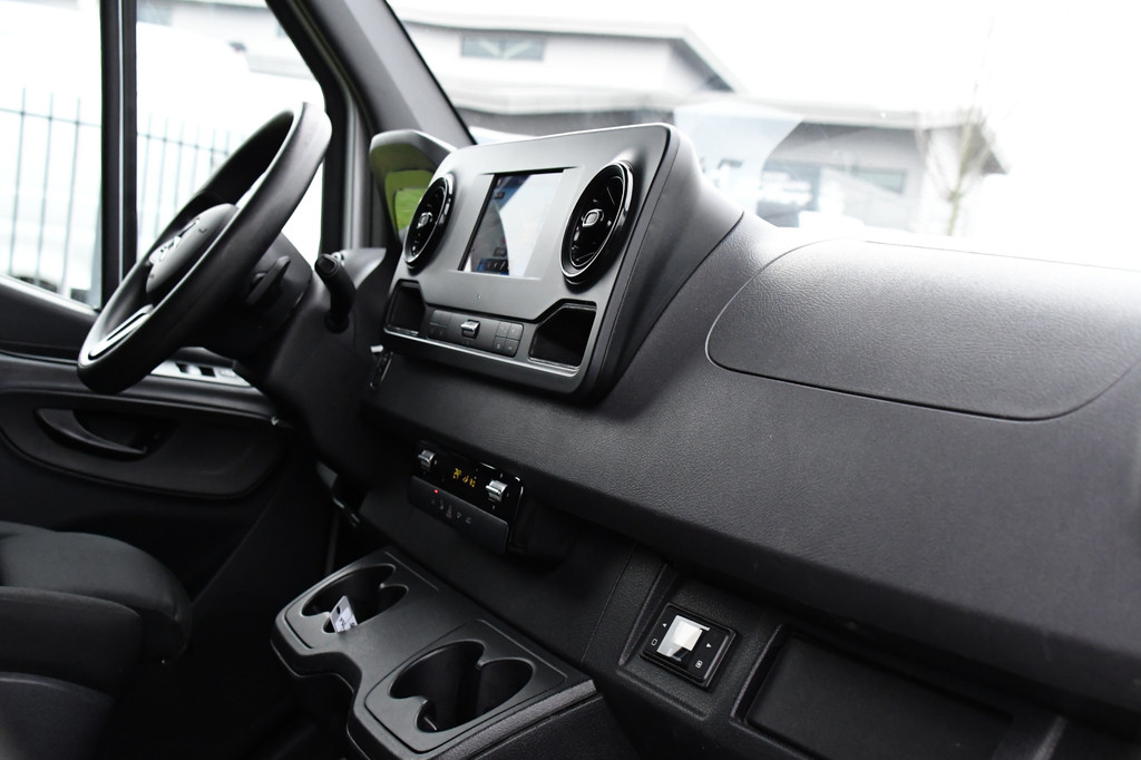 Mercedes-Benz Sprinter 319 3.0 V6 CDI L2H1 DC PB Edition Camera, Cruise, Carplay, NAVI, 190pk, Automaat, Multimedia, Uniek! 12
