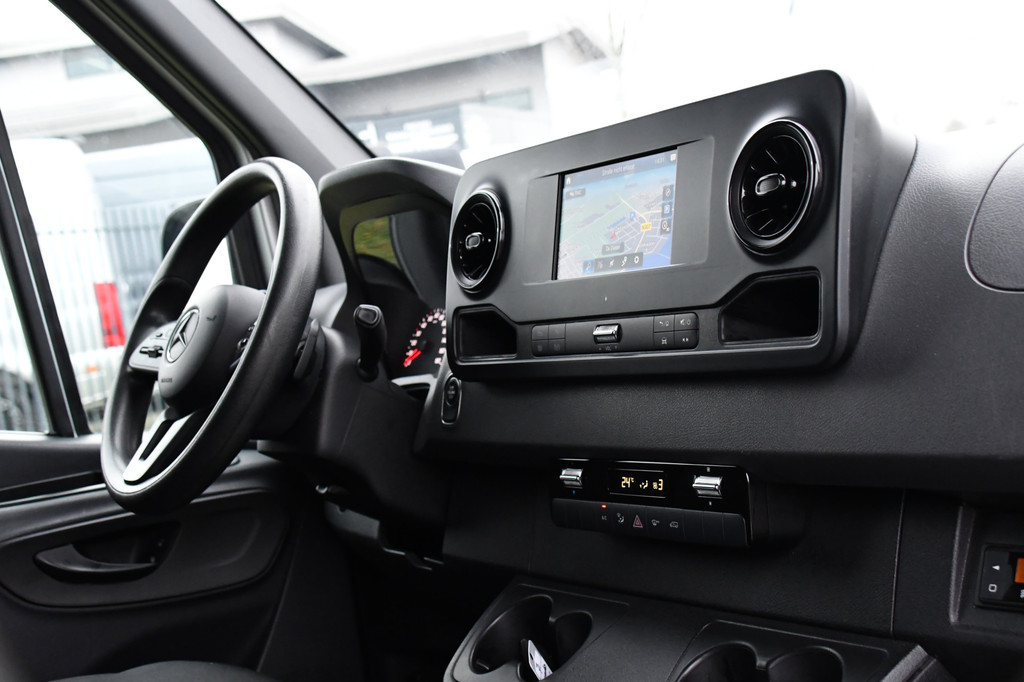Mercedes-Benz Sprinter 319 3.0 V6 CDI L2H1 DC PB Edition Camera, Cruise, Carplay, NAVI, 190pk, Automaat, Multimedia, Uniek! 13
