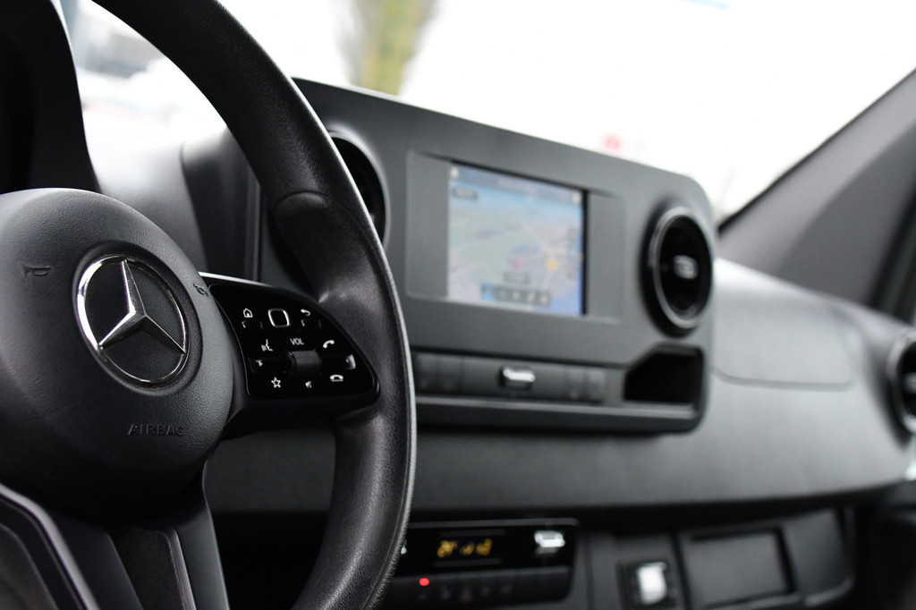 Mercedes-Benz Sprinter 319 3.0 V6 CDI L2H1 DC PB Edition Camera, Cruise, Carplay, NAVI, 190pk, Automaat, Multimedia, Uniek! 15