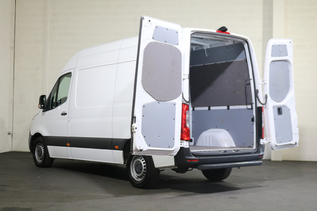 Mercedes-Benz Sprinter 319 3.0 V6 CDI L2 H2 Automaat Airco Navigatie Camera 10